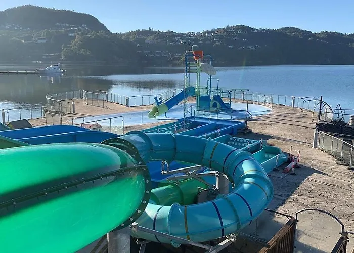 Semesteranläggning (resort) Kvåstunet